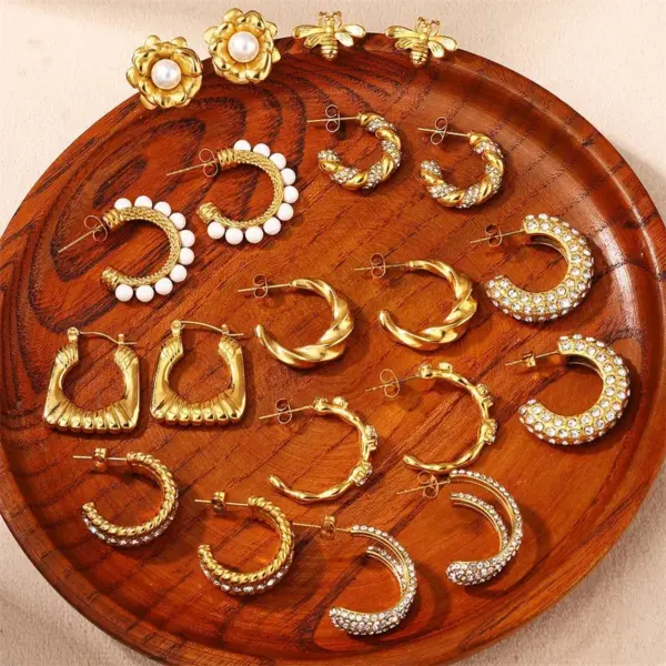 Wholesale Real Gold Plated C Shape Flower 304 Stainless Steel IG Style Simple Style Waterproof Non Tarnish Earrings Ear Studs