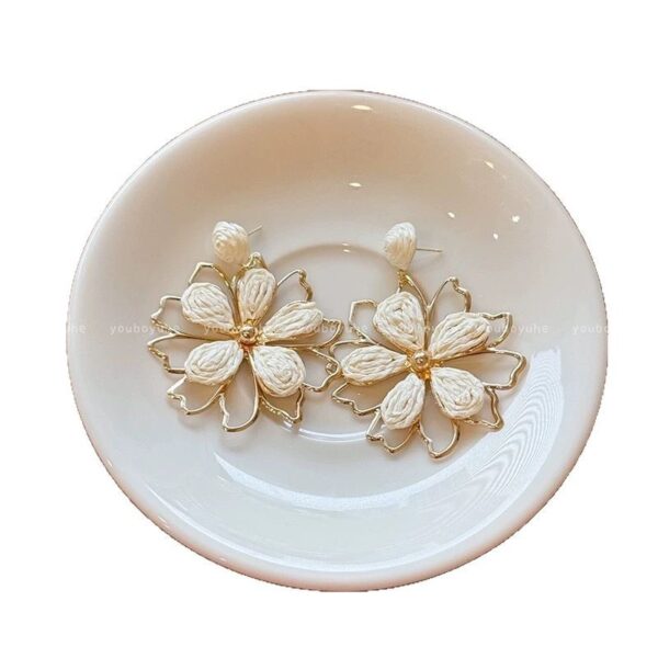 Wholesale [Holiday Island] Seaside Holiday Style Straw Suower Earrings Personality Elegant Skinny All-match Western Style Earrings