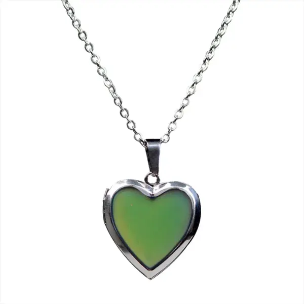 Wholesale Temperature-sensing Color-changing Heart Necklace