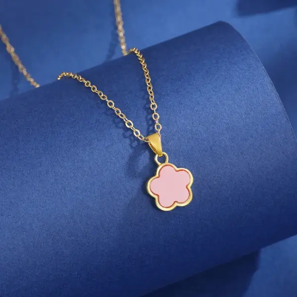 Wholesale Copper Flower Electroplated Imitation Gold Elegant Cute Simple Style Cable Chain Pendant Necklace