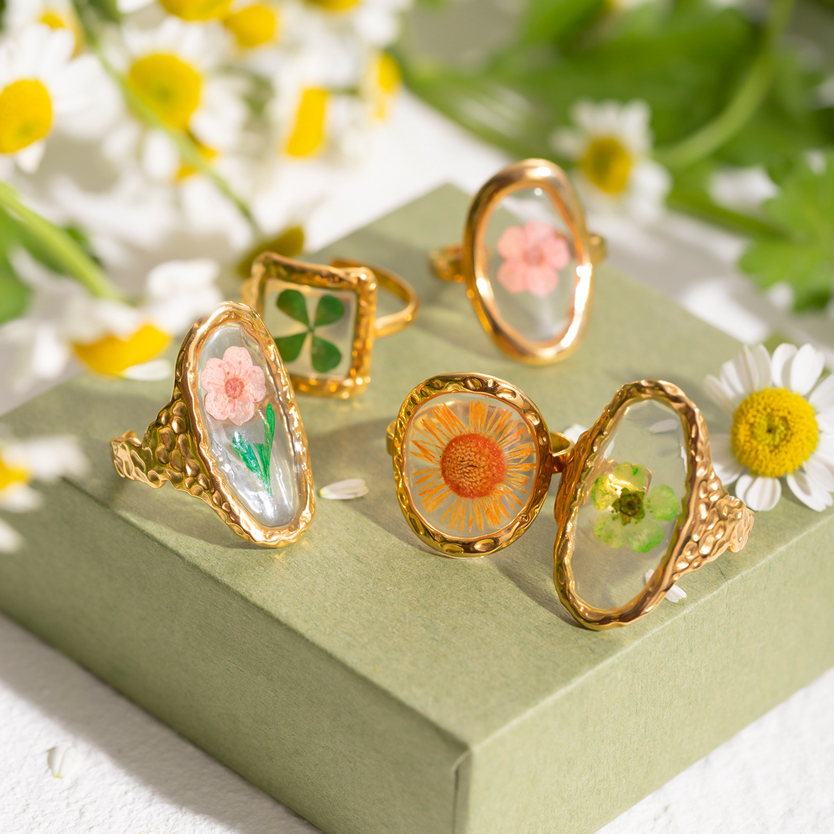 Wholesale Stainless Steel Ring for Women, Gold Suower Eternal Flower jewelry