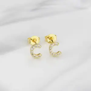 Gold / Letter C