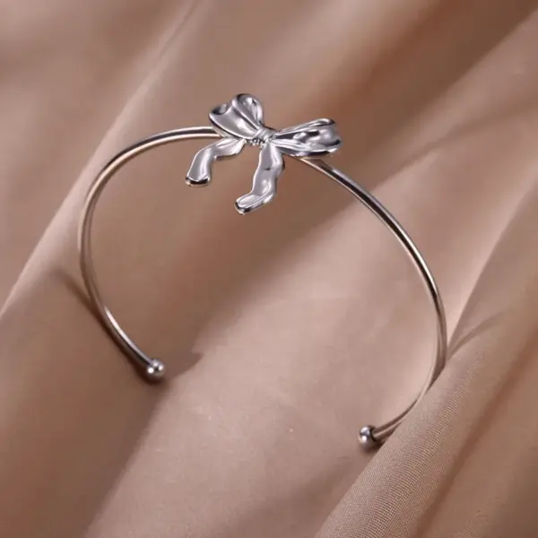 Wholesale PVD Coated Real Gold Plated Bow Knot 304 Stainless Steel Casual Elegant Simple Style Waterproof Non Tarnish 304 Stainless Steel Bangle