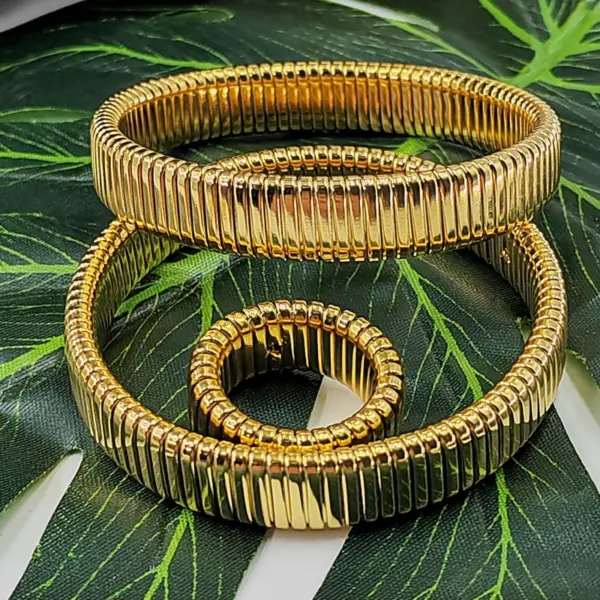 Wholesale PVD Coated Real Gold Plated Geometric 304 Stainless Steel Classic Style Waterproof Non Tarnish Rings