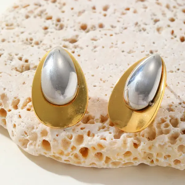 Wholesale PVD Coated Real Gold Plated 18K Gold Irregular Geometric 304 Stainless Steel Luxurious Queen Simple Style Waterproof Non Tarnish Ear Studs