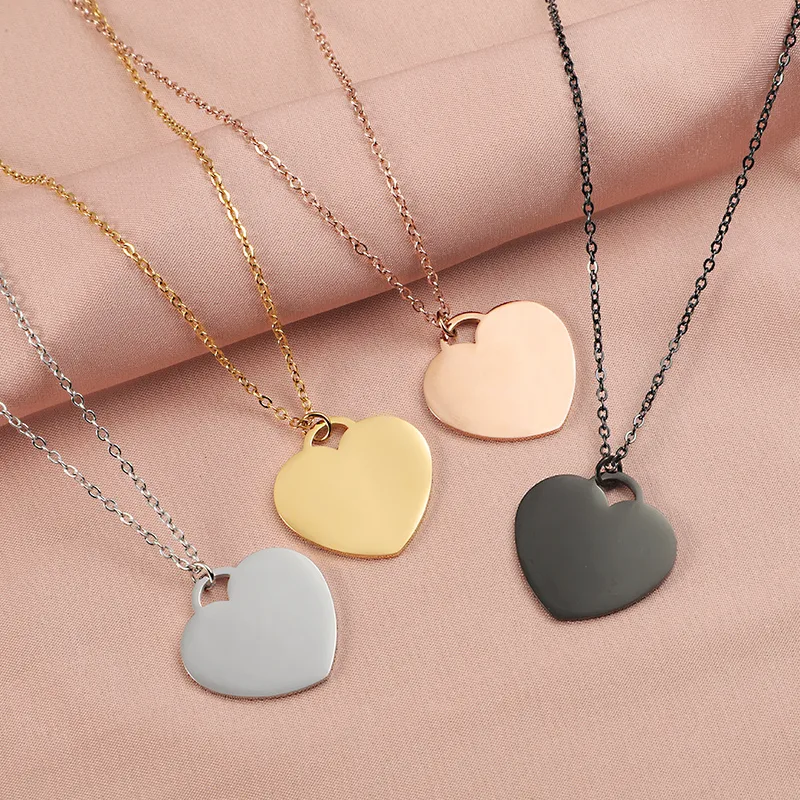 Wholesale Stainless Steel Mirror Finish Versatile Heart Pendant Necklace Personalized DIY Geometric Pattern Original Design Jewelry Accessory