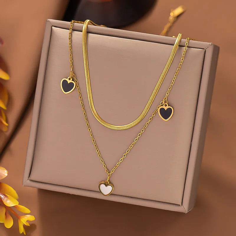 Wholesale PVD Coated Real Gold Plated 18K Gold Star Heart Shape 304 Stainless Steel Casual Simple Style Waterproof Non Tarnish Bracelets Necklace
