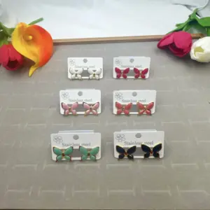 Small Butterfly Shape Oil Drop Earrings Random Color / 18k