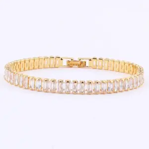 Square Buckle Bracelet White Diamond / 18K