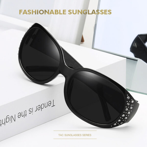 Wholesale New Polarized Sunglasses Fashion Diamond Sunglasses European and American Women Retro Trendy Spot Glasses Frame Wholesale A008