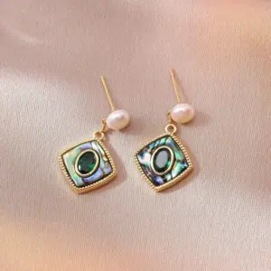 E0010 Freshwater Pearl Earrings