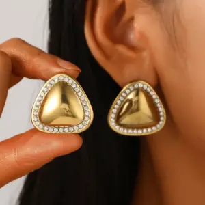 06 18K Gold Triangle K-1034