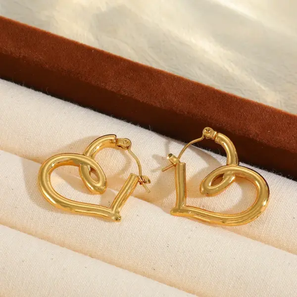 Wholesale 1 Pair Cute Basic Simple Style Irregular Heart Shape Plating 304 Stainless Steel 18K Gold Plated Earrings