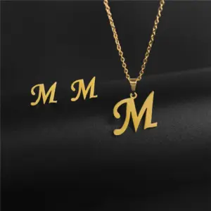 M (Gold)
