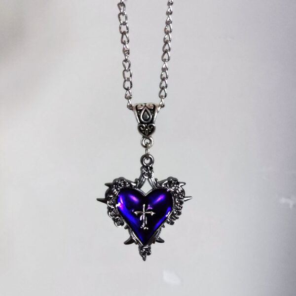 oly-6b7d7a136ec85ed037b5e66dd528e3ca Wholesale Amazon Explosions Thorns Bloodlike Love Necklace Gothic Thorns Rose Decorative Elegant Ladies Necklace