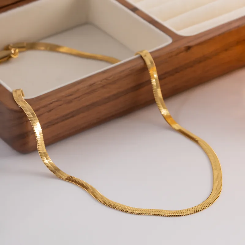 Wholesale PVD Coated Real Gold Plated Chain 304 Stainless Steel Simple Style Waterproof Non Tarnish Plating Safety Clasp Closure Necklace