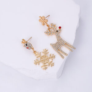 9. Snowflake elk earrings
