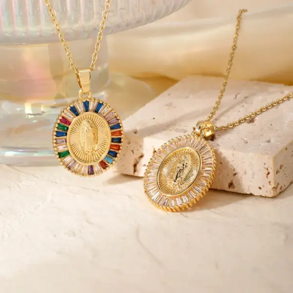 Wholesale PVD Coated K Gold Plated Virgin Mary Oval Heart Shape 304 Stainless Steel Copper Vintage Style Waterproof Non Tarnish Pendant Necklace