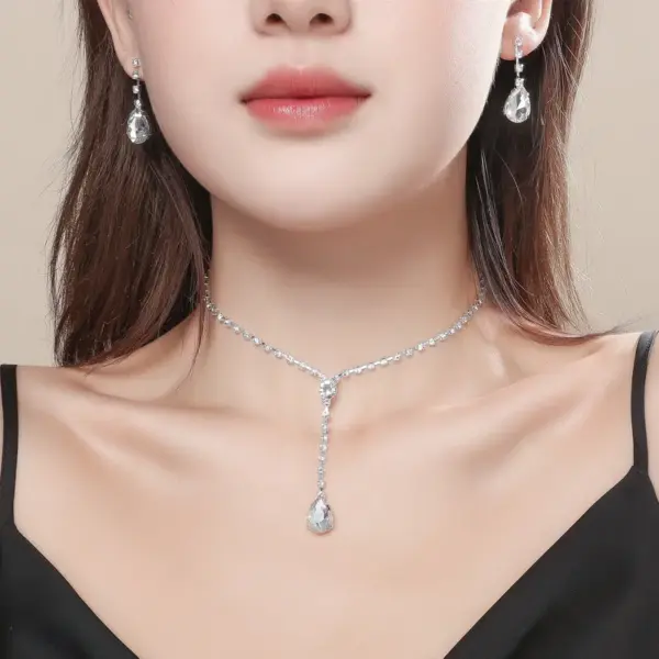 Wholesale Korean Copper Crystal Necklace Earring Two-piece Set Nihaojewelry
