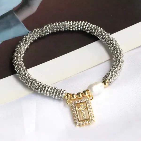 Wholesale Vintage Style Luxurious Cross Star Heart Shape Copper 18k Gold Plated Zircon Bracelets In Bulk