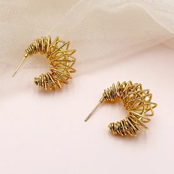 Wholesale PVD Coated Real Gold Plated 18K Gold C Shape Geometric 304 Stainless Steel Casual Simple Style Commute Waterproof Non Tarnish Ear Studs