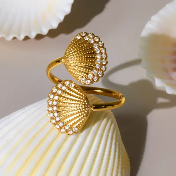 Wholesale Stainless Steel Open Ring Fish Tail Starfish Shell 5A Zirconia True Gold Plated Ocean Series Index Finger Jewelry Luxury Romantic