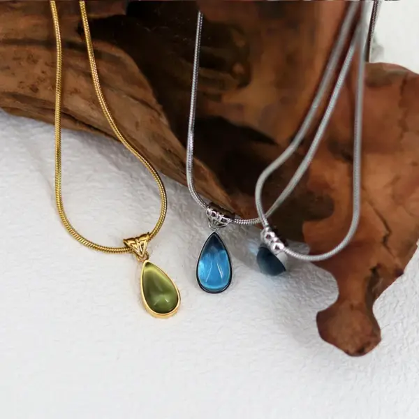 Wholesale Jewelry Elegant Simple Style Water Droplets 304 Stainless Steel Glass Plating Inlay Stainless Steel Necklaces