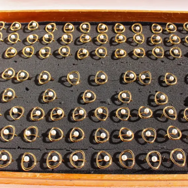 Women's Copper Brass Geometric Abstract Curve Pearl Rings Brass Jewelry