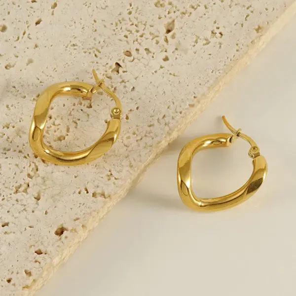 Wholesale 1 Pair Simple Style Geometric Irregular Stainless Steel 18k Gold Plated Hoop Earrings