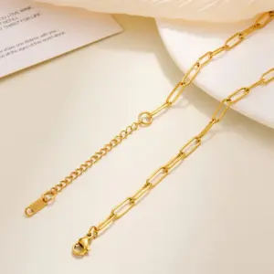 Cross Bracelet / Gold