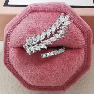 R5099 / Adjustable Opening