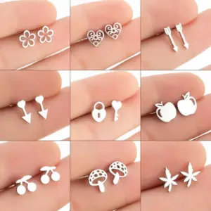 Wholesale Ion Plating (IP) 18K Gold Real Gold Plated Heart Shape Flower 304 Stainless Steel Fashion Waterproof Non Tarnish Ear Studs