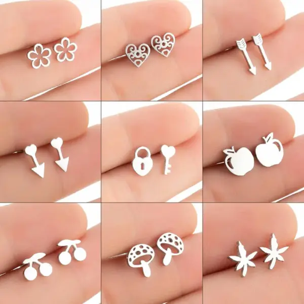 Wholesale Ion Plating (IP) 18K Gold Real Gold Plated Heart Shape Flower 304 Stainless Steel Fashion Waterproof Non Tarnish Ear Studs