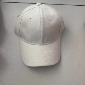 Fur green glossy cap-beige / Adjustable