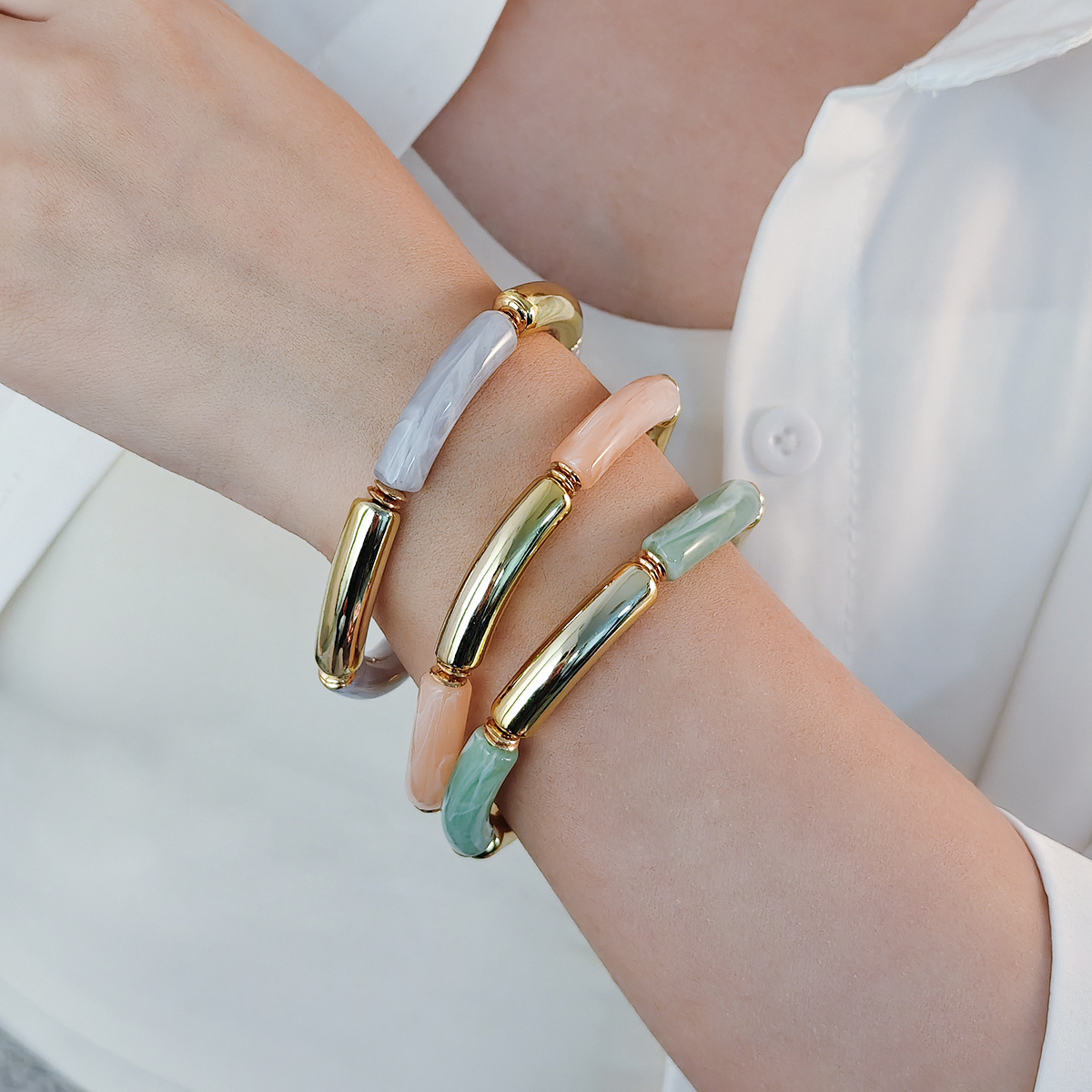 Wholesale Cross-border Fashion European and American Creative Tube Beads Elastic Bracelet Acrylic Double Color Curved Tube Round Tube Bracelet