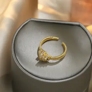 Gold Small Waist Ring