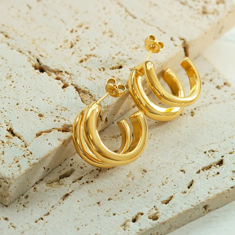 Wholesale 1 Pair Fashion C Shape Plating Titanium Steel Earrings