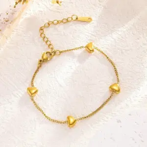 7867 Heart Bracelet