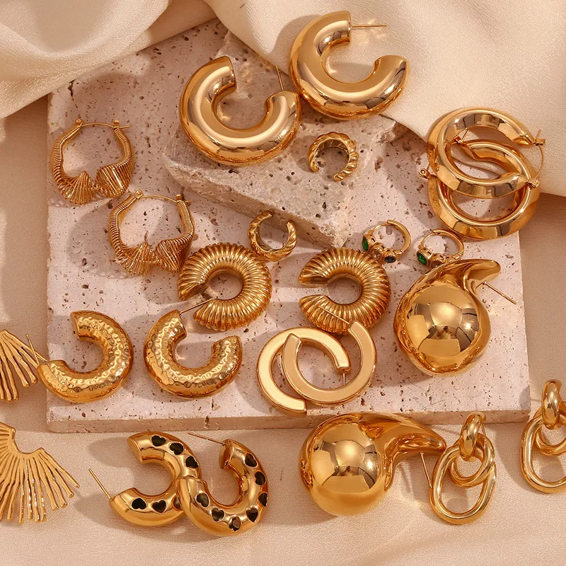304 Stainless Steel C Shape PVD Coated Zircon 18K Gold Simple Style Waterproof Non Tarnish Green Gold Sier Ear Studs
