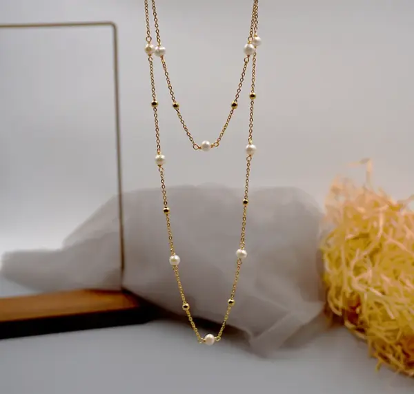 Wholesale Freshwater Pearl Ferroalloy Round Vacuum Plating Gold Plated Simple Style Classic Style Waterproof Non Tarnish Beaded Plating Gold Sweater Chain Long Necklace