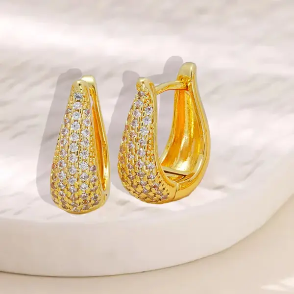 Wholesale Elegant Copper Plated 18K Gold Zirconia Embedded Earrings Women's Fashion Jewelry Non-Fading Geometric Pattern Hoop Earrings