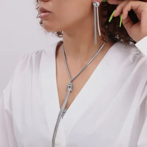 Wholesale Ion Plating (IP) 18K Gold Plated Knot 304 Stainless Steel Elegant Streetwear Waterproof Non Tarnish Earrings Necklace