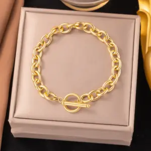 25【E2164】OT Clasp Chain Bracelet / Gold