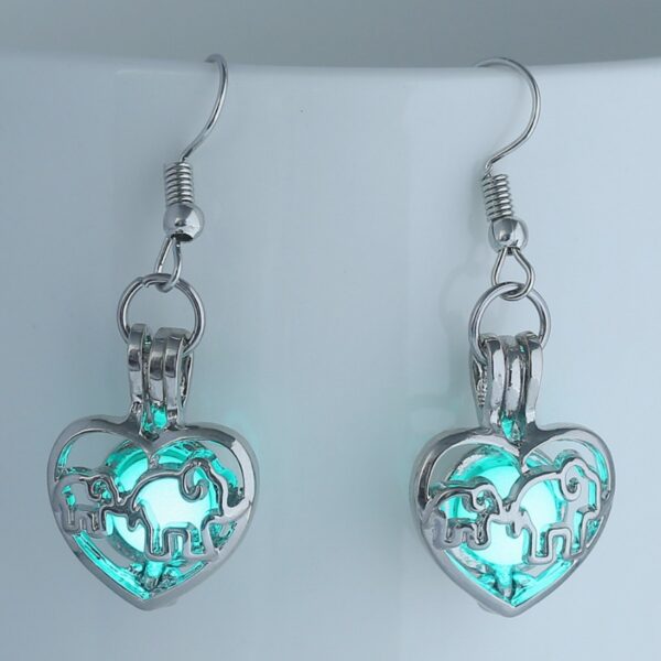 Wholesale Simple Fashion Mother's Day Animal Elephant Elephant Love Hollow Luminous Earrings Earrings European and American Jewelry