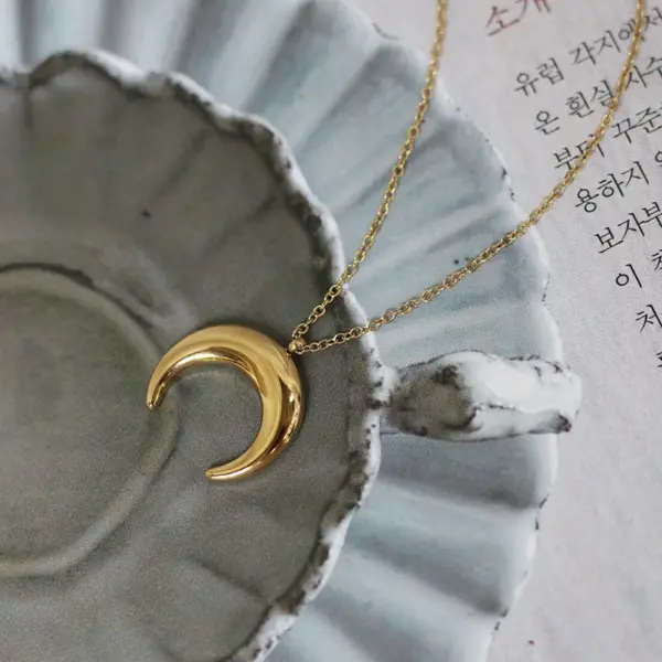 oly-6d684a066c503763d4d7d93dd5d69395 Wholesale PVD Coated Real Gold Plated 18K Gold 304 Stainless Steel Fashion Waterproof Non Tarnish 304 Stainless Steel Necklace