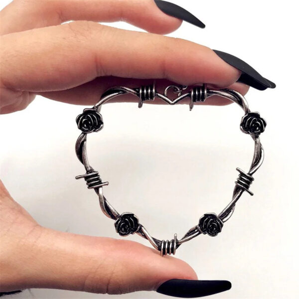 Wholesale Cross-border Hot Selling Simple Thorn Rose Love Earrings Niche Design Women's Earrings Elegant Light Luxury Earrings