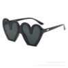 Wholesale European and American Cross-Border Peach Heart Retro Funny Sunglasses Anti-Uv Party Catwalk High-End Exaggerated Sunglasses