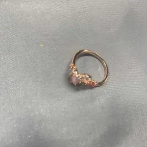 40# Ring-Golden Love Heart Flowers