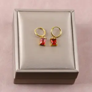 24C09111-Red Diamond