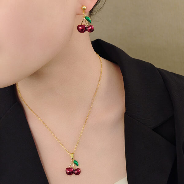 Wholesale Ins Style Red Cherry Collarbone Chain Earrings Jewelry suit Women Cross Border Green Leaf Cherry Pendant Necklace Earrings Accessories